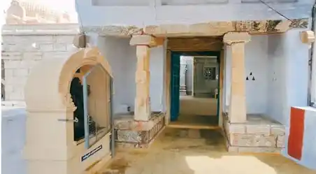 Arulmigu Arulmalainathar Temple, Thoranavavi - 638110 Temple