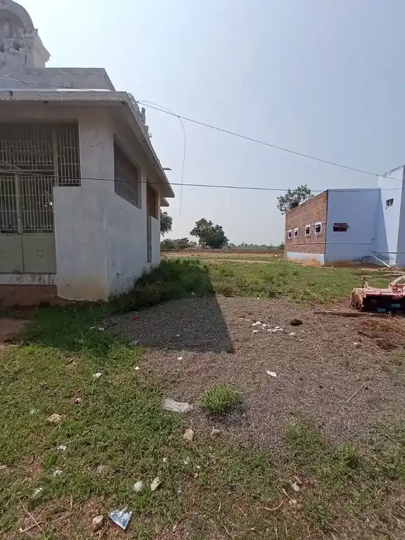 Arulmigu Arumuga Ayyanar Temple, Pillaiyar Nathan - 628503 அருள்மிகு ஆறுமுக அய்யனார் திருக்கோயில், Pillaiyar Nathan - 628503, Thoothukudi - Ancient Temple Architecture and History Image 2