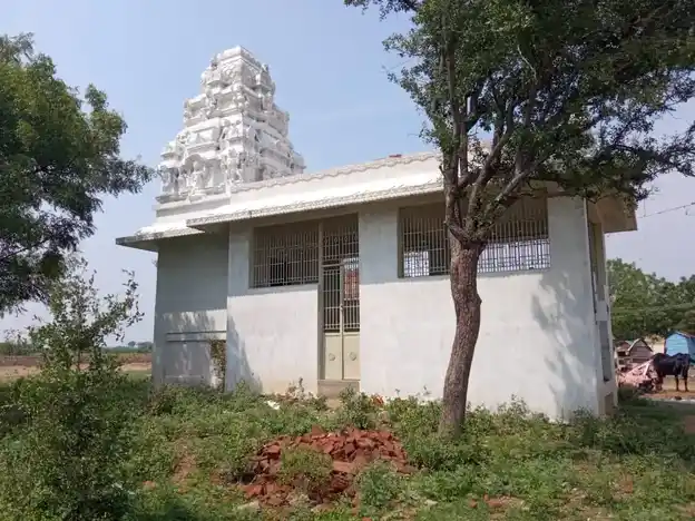 Arulmigu Arumuga Ayyanar Temple, Pillaiyar Nathan - 628503 அருள்மிகு ஆறுமுக அய்யனார் திருக்கோயில், Pillaiyar Nathan - 628503, Thoothukudi - Ancient Temple Architecture and History Image 3