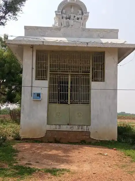 Arulmigu Arumuga Ayyanar Temple, Pillaiyar Nathan - 628503 அருள்மிகு ஆறுமுக அய்யனார் திருக்கோயில், Pillaiyar Nathan - 628503, Thoothukudi - Ancient Temple Architecture and History Image 9