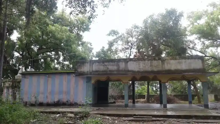 Arulmigu Arumugasamy Sastha Temple, Village Entrence, Malayankulam - 627352 அருள்மிகு ஆறுமுக சுவாமி சாஸ்தா திருக்கோயில், Village Entrence, Malayankulam - 627352, Tirunelveli - Ancient Temple Architecture and History Image 3