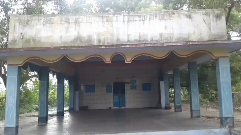 Arulmigu Arumugasamy Sastha Temple, Village Entrence, Malayankulam - 627352 அருள்மிகு ஆறுமுக சுவாமி சாஸ்தா திருக்கோயில், Village Entrence, Malayankulam - 627352, Tirunelveli - Ancient Temple Architecture and History Image 4