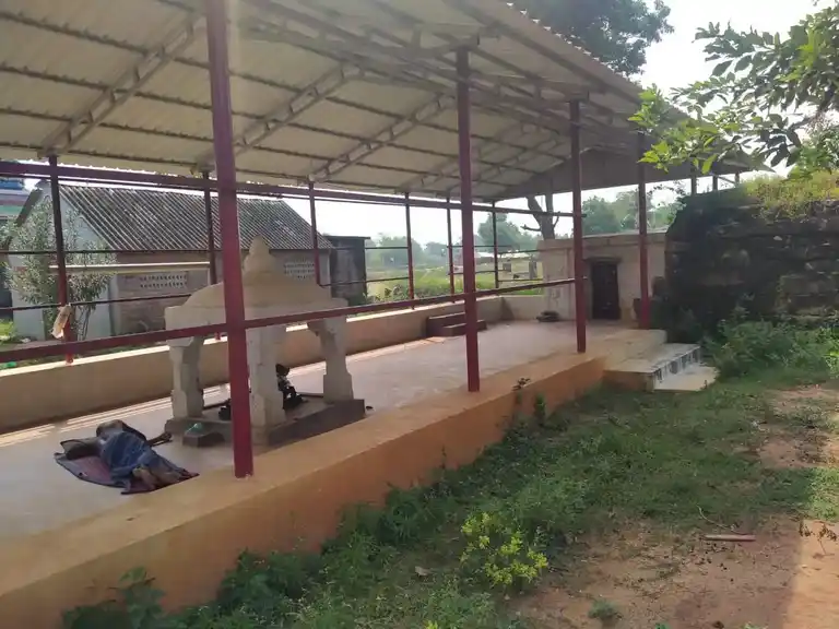 Arulmigu Arunachalaeswarar Temple, Ilaikadambur - 621719 Arulmigu Arunachalaeswarar Temple, Ilaikadambur - 621719, Ariyalur - Ancient Temple Architecture and History Image 2