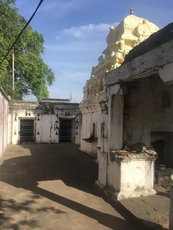Arulmigu Arunachaleshwarar Alias Sri Anjaneya Swamy Temple, Puthuchatiram - 600124 அருள்மிகு அருணாசலேஸ்வரர் மற்றும் ஸ்ரீ ஆச்சநேயர் சுவாமி திருக்கோயில், Puthuchatiram - 600124, Tiruvallur - Ancient Temple Architecture and History Image 3