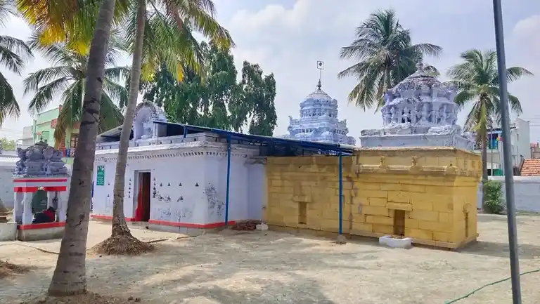 Arulmigu Arunachaleshwarar Temple, Ladapuram - 621121