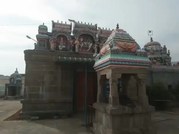 Arulmigu Arunachaleshwarar Temple, Melapuliyur - 621101 அருள்மிகு அருணாச்சலேஸ்வரர் மற்றும் வரதராஜப்பெருமாள் திருக்கோயில், Melapuliyur - 621101, Perambalur - Ancient Temple Architecture and History Image 4