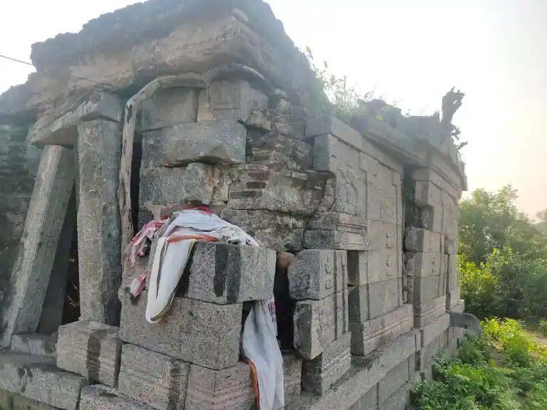 Arulmigu Arunachaleswarar Temple, Thirupeyar, Thirupeyar - 606107 அருள்மிகு அருணாச்சலேஸ்வரர் திருக்கோயில், திருப்பெயர், திருப்பெயர் - 606107, Kallakurichi - Ancient Temple Architecture and History Image 4