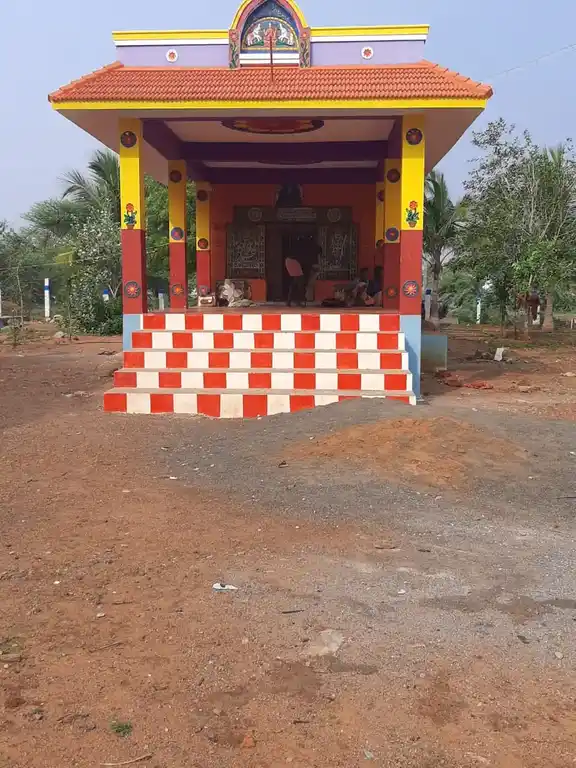 Arulmigu Arunagirinathar Temple, Middle Of The Street, Achchampatti, Madathupatti - 627951 அருள்மிகு அருணகிரிநாதர் திருக்கோயில், Middle Of The Street, Achchampatti, Madathupatti - 627951, Tirunelveli - Ancient Temple Architecture and History Image 2