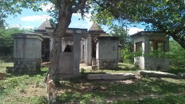 Arulmigu Arunasalaeswarar Temple, Aalivalam - 610203 அருள்மிகு அருணாசலேஸ்வரர் திருக்கோயில், Aalivalam - 610203, Thiruvarur - Ancient Temple Architecture and History Image 2