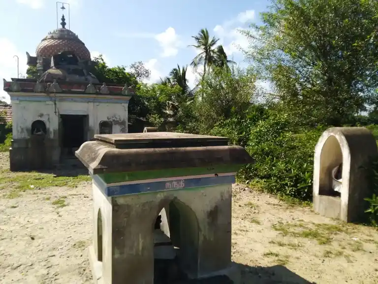 Arulmigu Arunasalaeswarar Temple, Manuneethikadam - 614711 Arulmigu Arunasalaeswarar Temple, Manuneethikadam - 614711, Nagapattinam - Ancient Temple Architecture and History Image 2