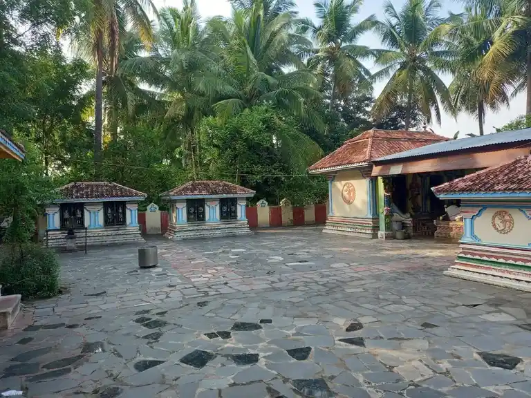 Arulmigu Arunasaleswarar Temple, Solavandand - 625214