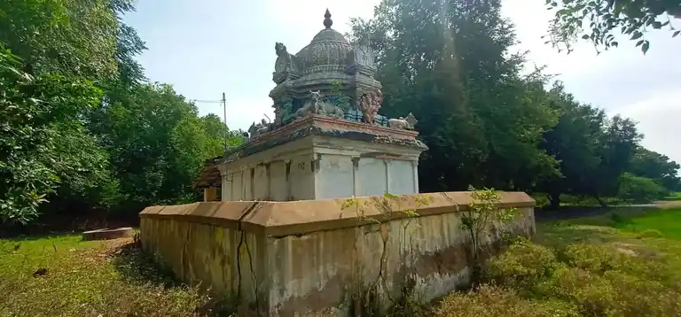 Arulmigu Atcham Theertha Vinayagar Temple, Mananthaudi - 609503 அருள்மிகு அச்சம் தீர்த்த விநாயகர் திருக்கோயில், Mananthaudi - 609503, Thiruvarur - Ancient Temple Architecture and History Image 6