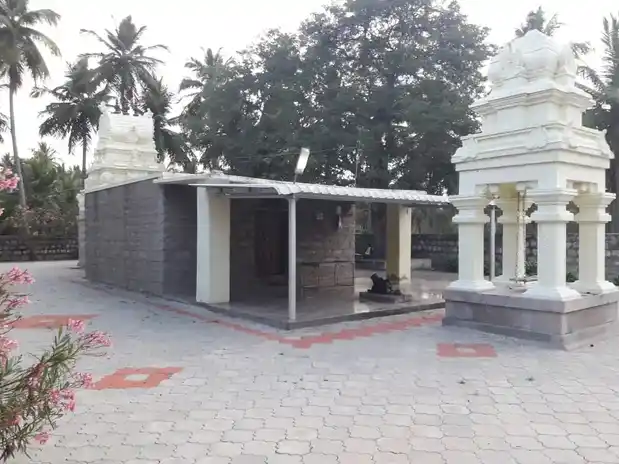 Arulmigu Athanoor Amman Temple, Karumapuram - 637211 Arulmigu Athanoor Amman Temple, கருமாபுரம் - 637211, Namakkal - Ancient Temple Architecture and History Image 2