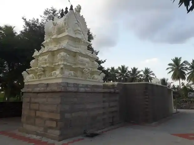 Arulmigu Athanoor Amman Temple, Karumapuram - 637211 Arulmigu Athanoor Amman Temple, கருமாபுரம் - 637211, Namakkal - Ancient Temple Architecture and History Image 3