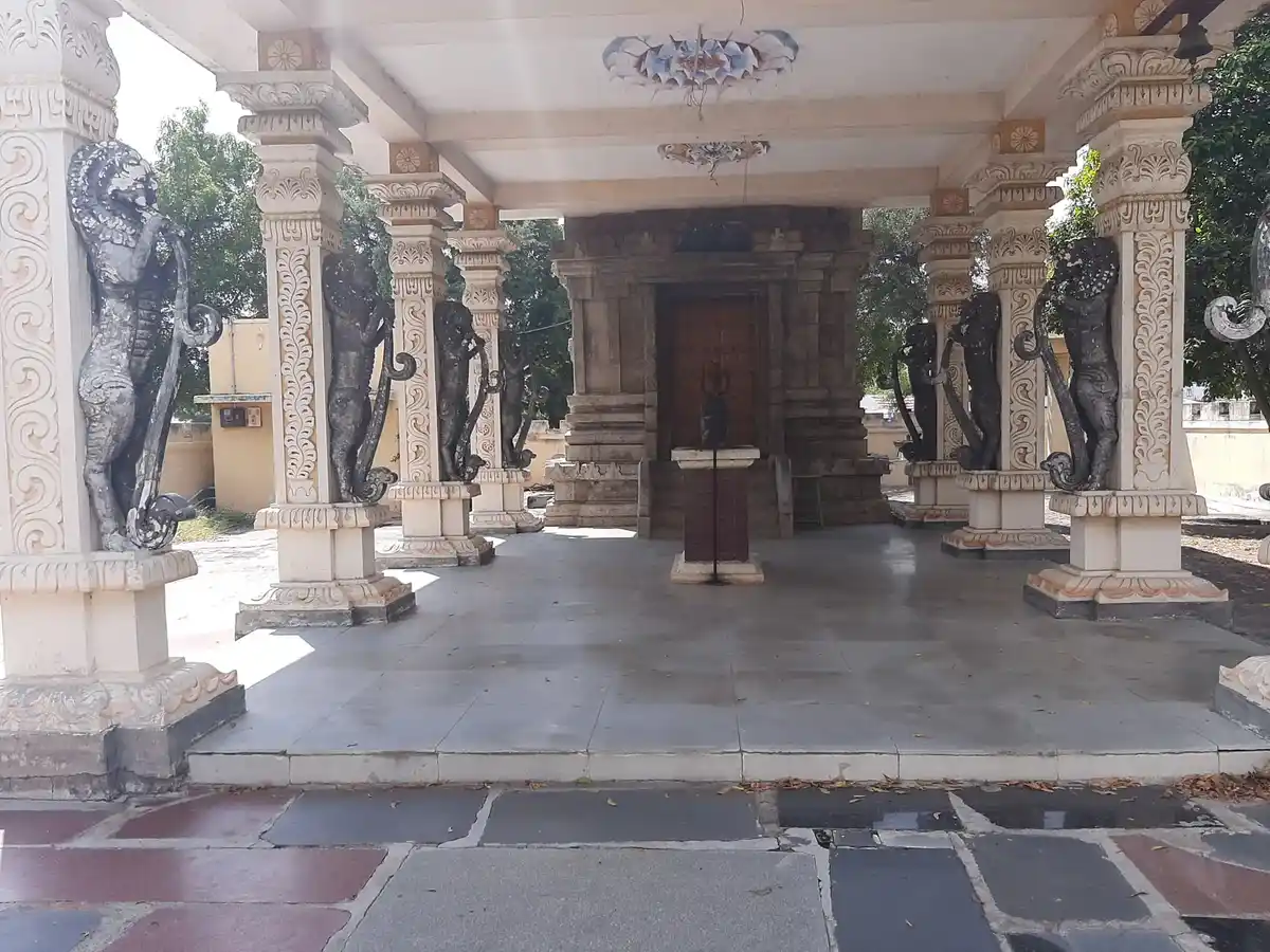 Arulmigu Athanuraman Temple, Rasipalayam - 641402 அருள்மிகு அத்தனூரம்மன் திருக்கோயில், Rasipalayam - 641402, Coimbatore - Ancient Temple Architecture and History Image 6