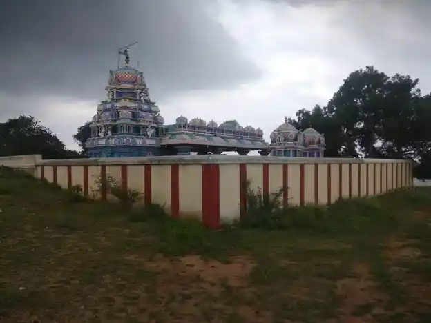 Arulmigu Athi Ayyanar Kulathu Ayyanar Temple, V.Kallappatti - 625529 ஆதி அய்யனார் மற்றும் குளத்து அய்யனார் திருக்கோயில், V.Kallappatti - 625529, Madurai - Ancient Temple Architecture and History Image 2