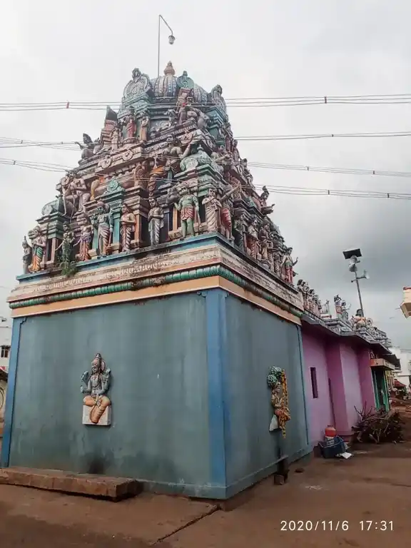 Arulmigu Athi Mahalakshmi Amman Temple, Kurumpapatti - 624219 அருள்மிகு மகாலெட்சுமியம்மன் திருக்கோயில், குரும்பப்பட்டி - 624219, Dindigul - Ancient Temple Architecture and History Image 3