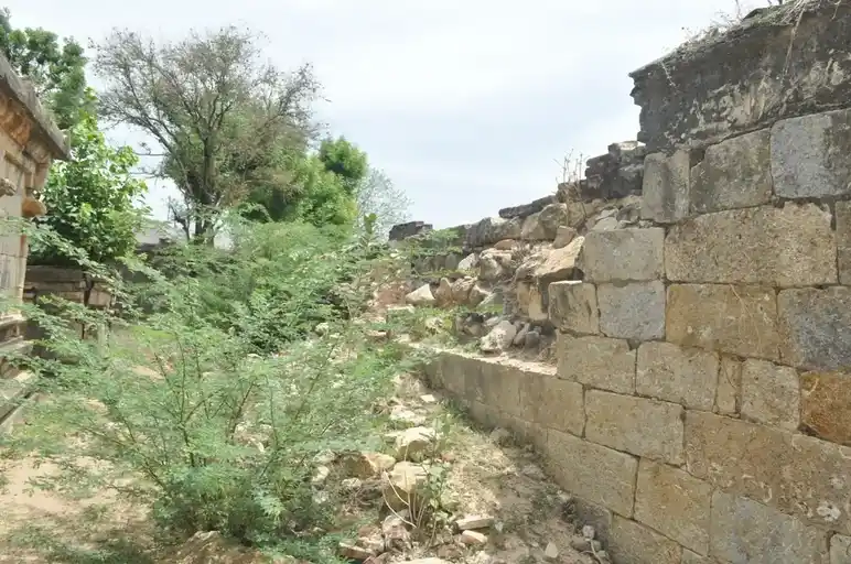 Arulmigu Athi Mathiyaneswarar Temple, Periyathirukonam - 621701 அருள்மிகு ஆதிமத்தியாஜீனேஸ்வரர் சுவாமி திருக்கோயில், Periyathirukonam - 621701, Ariyalur - Ancient Temple Architecture and History Image 3