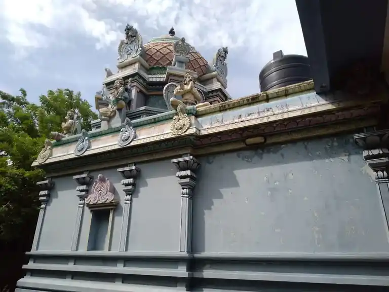 Arulmigu Athimoola Perumal Temple, Atchuthamanaglam - 610105 அருள்மிகு ஆதிமூலப்பெருமாள் திருக்கோயில், Atchuthamanaglam - 610105, Thiruvarur - Ancient Temple Architecture and History Image 2
