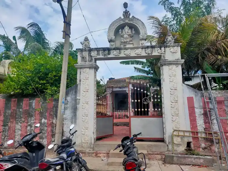Arulmigu Athimoolavinayagar and Santhana Mariyamman Temple, Ozhukinacherry - 627001