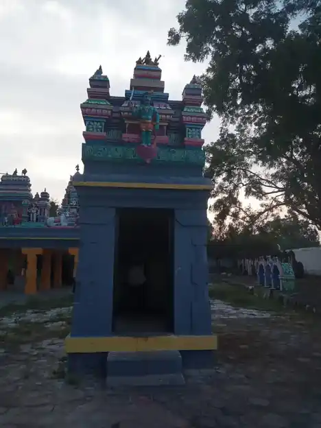 Arulmigu Athinamilagiya Ayyanar Temple, Mangalampatti - 625106 அருள்மிகு ஆதினமிளகிய அய்யனார் கோயில், Mangalampatti - 625106, Madurai - Ancient Temple Architecture and History Image 3