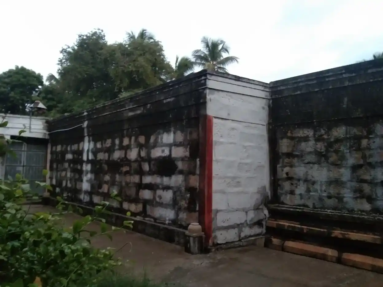 Arulmigu Athinarayana Perumal Temple, Kurumbur - 628615 அருள்மிகு ஆதிநாராயண பெருமாள் திருக்கோயில், Kurumbur - 628615, Thoothukudi - Ancient Temple Architecture and History Image 7