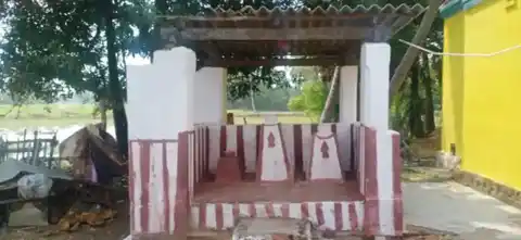 Arulmigu Athisiya Mariamman Temple, Kurukattur - 628207 அருள்மிகு அதிசய மாரியம்மன் திருக்கோயில், Kurukattur - 628207, Thoothukudi - Ancient Temple Architecture and History Image 4