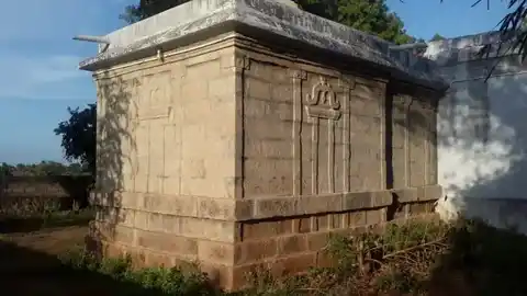 Arulmigu Athithvernaswarar Tirukovil, Tuppakudi - 627423 அருள்மிகு ஆதித்தவர்னேஸ்வரர் திருக்கோயில், Tuppakudi - 627423, Tenkasi - Ancient Temple Architecture and History Image 4