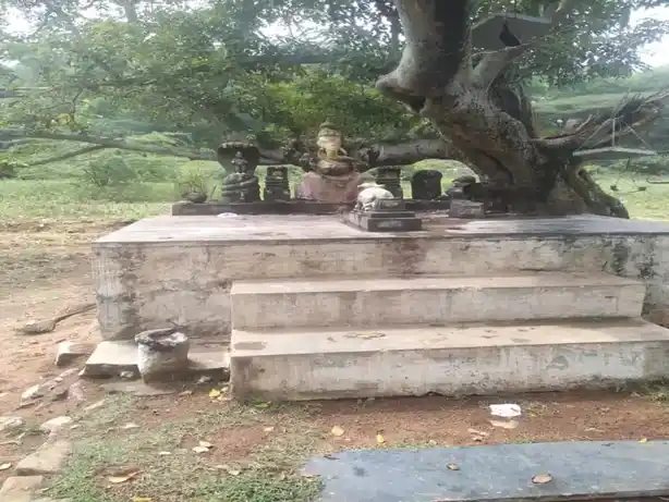 Arulmigu Athupillayar Temple, Ayyalur - 624801 அருள்மிகு ஆதிதுணை பிலூளையார் திருக்கோயில், Ayyalur - 624801, Dindigul - Ancient Temple Architecture and History Image 4