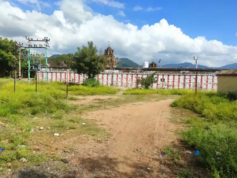 Arulmigu Attondeshwarar Temple, Vasista Nathi Near, Pethanaickenpalayam - 636109 அருள்மிகு ஆட்கொண்டீஸ்வரர் திருக்கோயில், வசிஷ்ட நதிக்கரை அருகில், பெத்தநாய்க்கன்பாளையம் - 636109, Salem - Ancient Temple Architecture and History Image 4