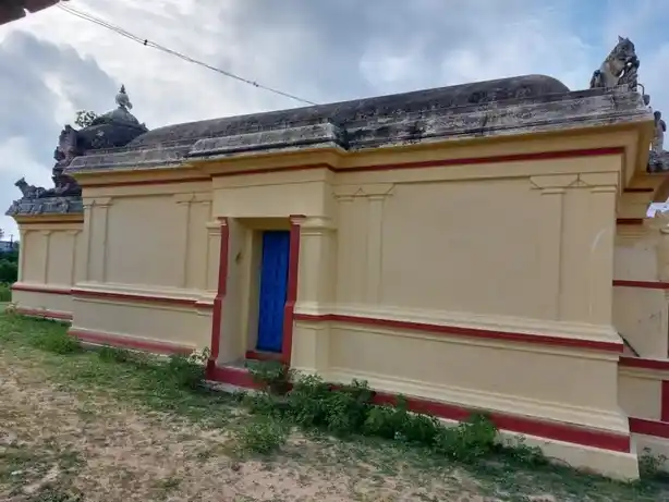 Arulmigu Avayyar Vishvanatha Swamy Temple, Thulasiyappattinam, Thulasiyappattinam - 614714 அருள்மிகு ஔவையார் விஸ்வநாதர் கோயில், துளசியப்பட்டினம் - 614714, Nagapattinam - Ancient Temple Architecture and History Image 4