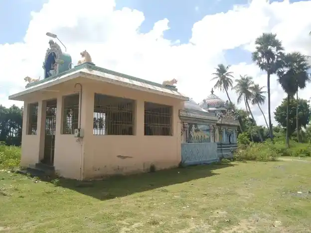Arulmigu Avidaimoorthi Ayyanar Temple, Thuraikadu - 614704 அருள்மிகு ஆவிடைமூர்த்தி அய்யனார் திருக்கோயில், துரைக்காடு - 614704, Thiruvarur - Ancient Temple Architecture and History Image 2