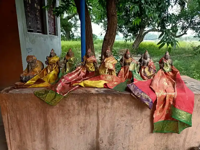 Arulmigu Ayanar Temple, Vellamputhur - 605758 Arulmigu Ayanar Temple, வெள்ளம்புத்தூர் - 605758, Viluppuram - Ancient Temple Architecture and History Image 6