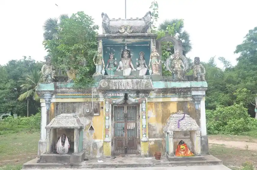 Arulmigu Ayannar Temple, Innambur - 612303 Arulmigu Ayannar Temple, Innampur - 612303, Thanjavur - Ancient Temple Architecture and History Image 2