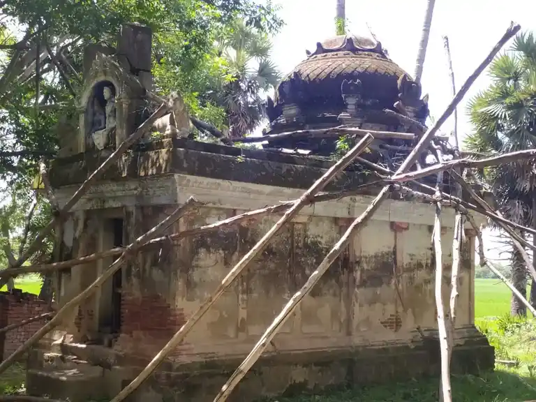 Arulmigu Ayannar Temple, Papurajapuram - 612302 Temple
