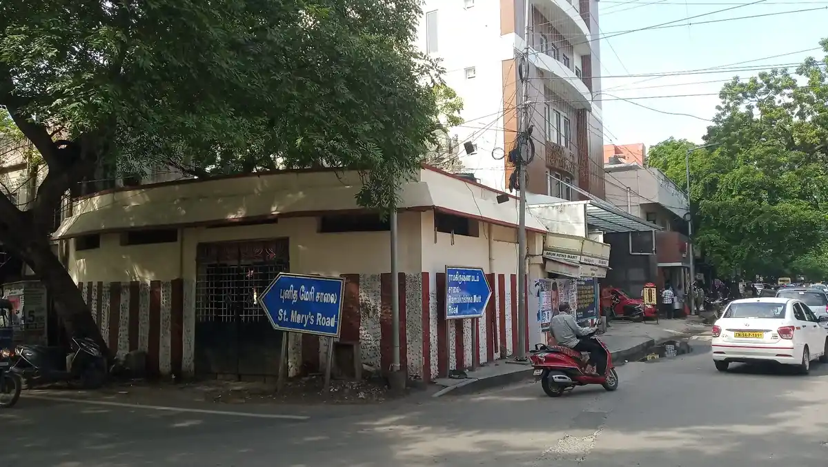 Arulmigu Ayathurai Nayana Sundhara Vinayagar Temple, Mandaveli, Chennai - 600028 ஆயத்துறை அருள்மிகு ஞானசுந்தரவிநாயகர் திருக்கோயில், மந்தவெளி, சென்னை - 600028, Chennai - Ancient Temple Architecture and History Image 2