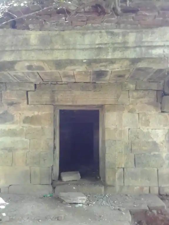 Arulmigu Ayiamman Temple, Malaiyeedu, Pudukkottai Taluk - 622003