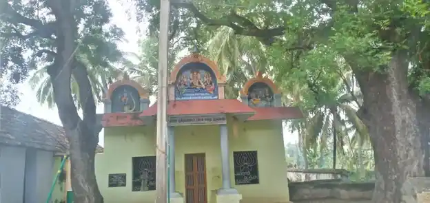 Arulmigu Ayiram Kavoodaya Kandan Sastha Temple, Boothapandi - 629852 அருள்மிகு ஆயிரங்காவுடைய கண்டன் சாஸ்தா திருக்கோயில், Boothapandi - 629852, Kanyakumari - Ancient Temple Architecture and History Image 4