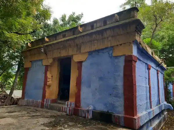 Arulmigu Ayulpirattiamman Temple, Tirunelveli - 627006 அருள்மிகு ஆயுள் பிராட்டியம்மன் திருக்கோயில், Tirunelveli - 627006, Tirunelveli - Ancient Temple Architecture and History Image 6