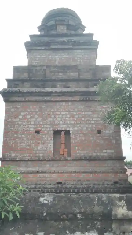 Arulmigu Ayyanaar Ammachar Vagaiyara Temple, Chenakalapadi - 606806 அருள்மிகு அய்யனார் அம்மச்சார் வகையறா திருக்கோயில், Chenakalapadi - 606806, Tiruvannamalai - Ancient Temple Architecture and History Image 2