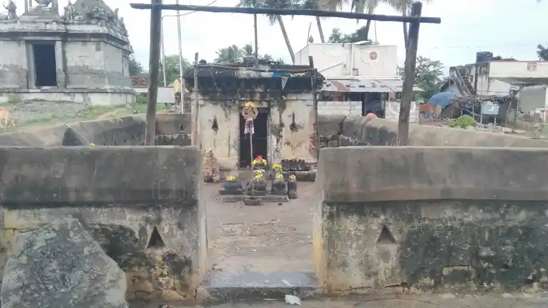 Arulmigu Ayyanaar Ammachar Vagaiyara Temple, Chenakalapadi - 606806 அருள்மிகு அய்யனார் அம்மச்சார் வகையறா திருக்கோயில், Chenakalapadi - 606806, Tiruvannamalai - Ancient Temple Architecture and History Image 8