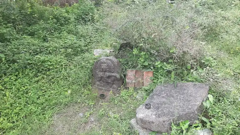 Arulmigu Ayyanaar Temple, Athiyurthirukai - 605701 Arulmigu Ayyanaar Temple, Athiyurthirukai - 605701, Viluppuram - Ancient Temple Architecture and History Image 2