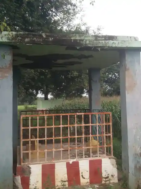 Arulmigu Ayyanaar Temple, Erranampatty - 624622 அருள்மிகு அய்யனார் திருக்கோயில், Erranampatty - 624622, Dindigul - Ancient Temple Architecture and History Image 4