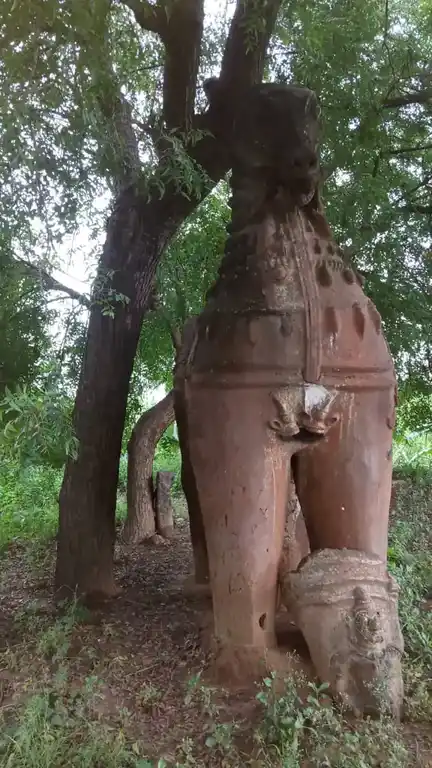 Arulmigu Ayyanaar Temple, Karaiyur - 606105 Temple