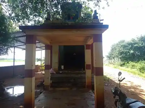 Arulmigu Ayyanaar Temple, Karunkattankulam - 625515