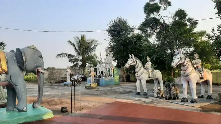 Arulmigu Ayyanaar Temple, Palliyanthur - 605402 Arulmigu Ayyanaar Temple, Palliyanthur - 605402, Viluppuram - Ancient Temple Architecture and History Image 5
