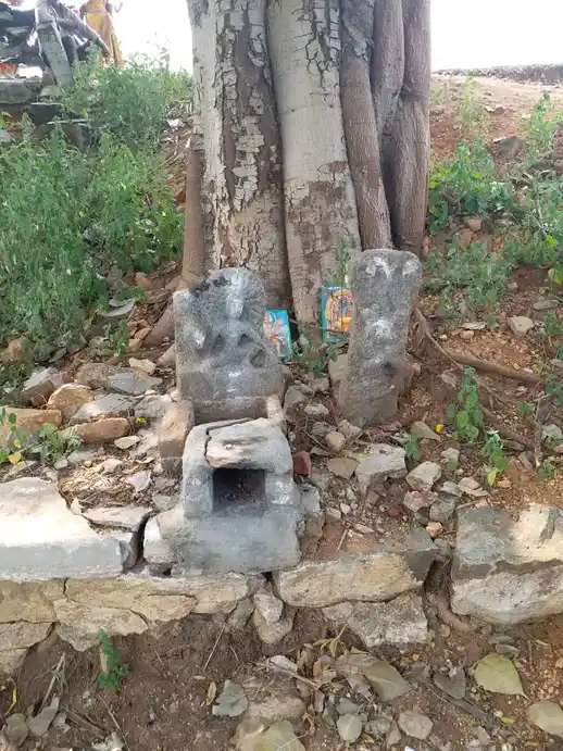 Arulmigu Ayyanaar Temple, Thamaraikulam - 625605