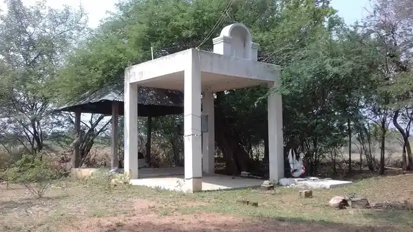 Arulmigu Ayyanaar Temple, Thirumalaipuram - 626118 அருள்மிகு அய்யனார் திருக்கோயில், Thirumalaipuram - 626118, Virudhunagar - Ancient Temple Architecture and History Image 3