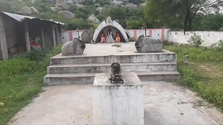 Arulmigu Ayyanaar Temple, Vellaiyaampattu - 605201 Arulmigu Ayyanaar Temple, Vellaiyaampattu - 605201, Viluppuram - Ancient Temple Architecture and History Image 7