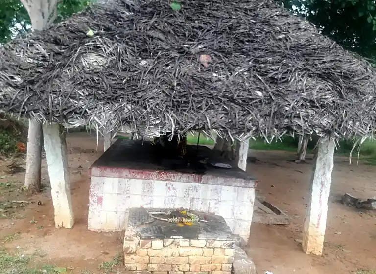 Arulmigu Ayyanar Ammachiyar Temple, Parali - 625503 அருள்மிகு அய்யனார் அம்மச்சியார் கன்னிமார் திருக்கோயில், Parali - 625503, Madurai - Ancient Temple Architecture and History Image 3